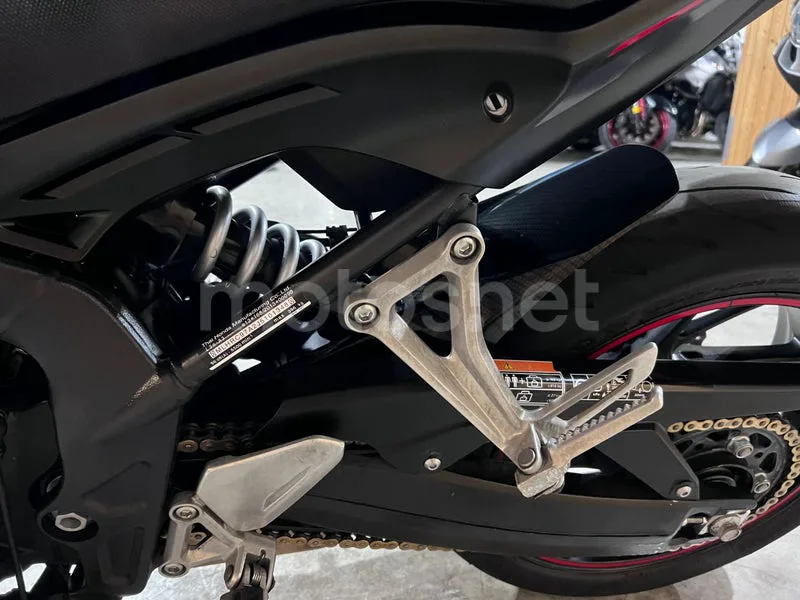 Honda CB650F - Vista 59