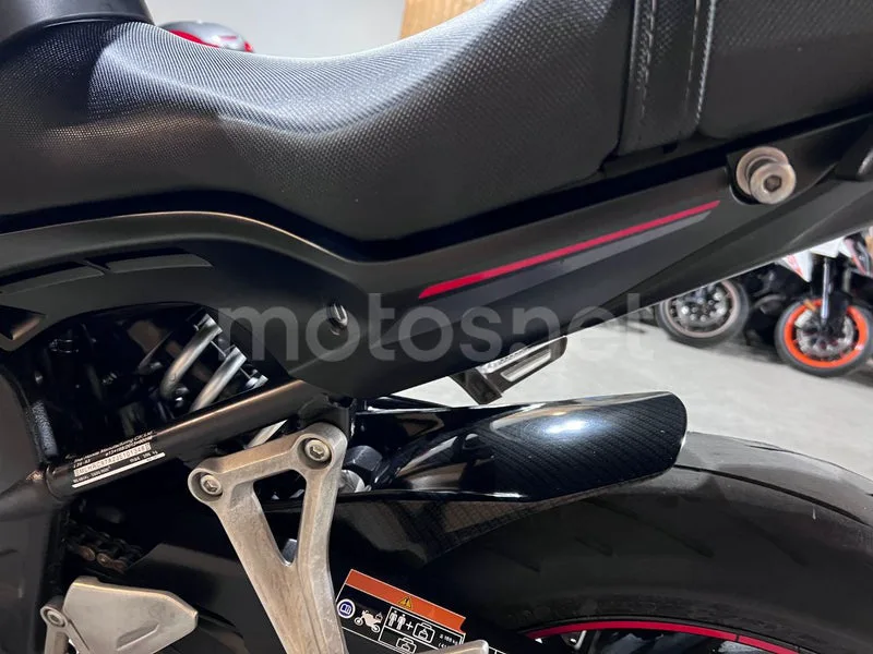Honda CB650F - Vista 62