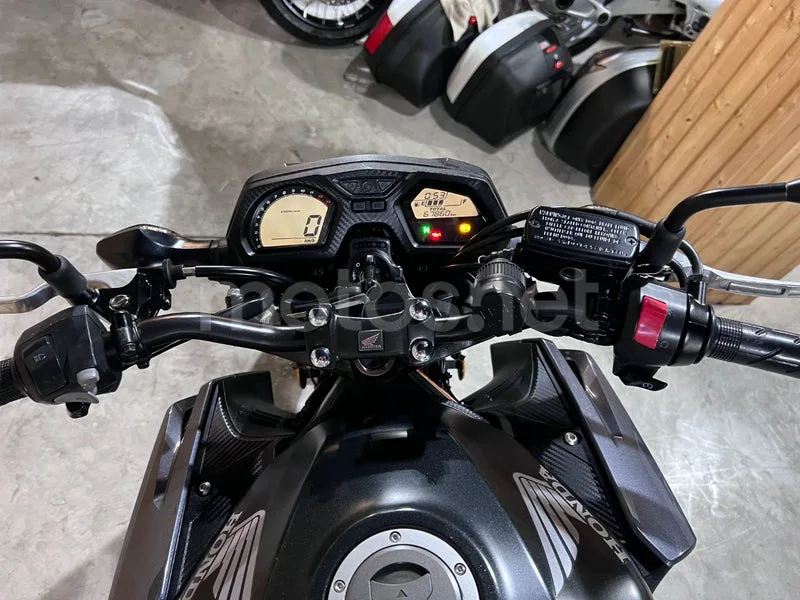 Honda CB650F - Vista 72