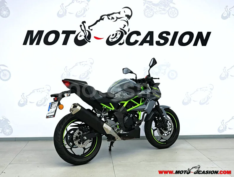 Kawasaki Z125 - Vista 3