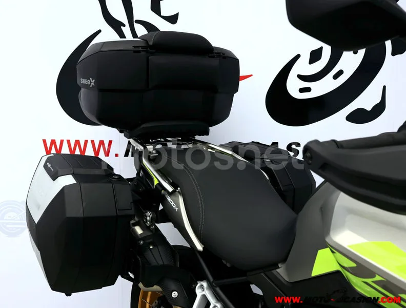 Voge 900DSX - Vista 10