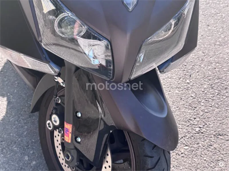 Yamaha TMAX 530 - Vista 4