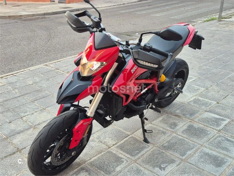 Ducati Hypermotard 939 - Vista 5