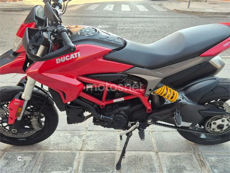 Ducati Hypermotard 939 - Vista 6