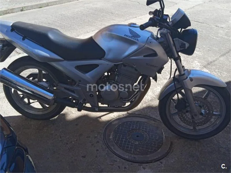 Honda CBF250 1000 € 2007 Valladolid - 1