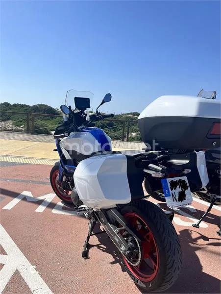 BMW F 900 XR - Vista 3