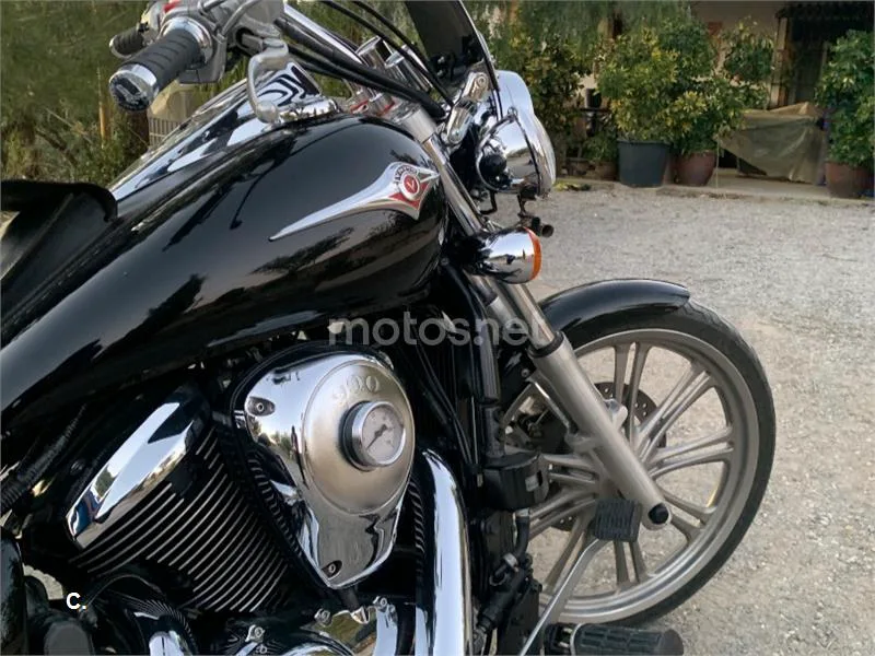 Kawasaki VN900 Custom - Vista 6