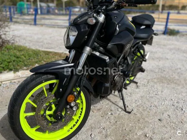 Yamaha MT-07 - Vista 3