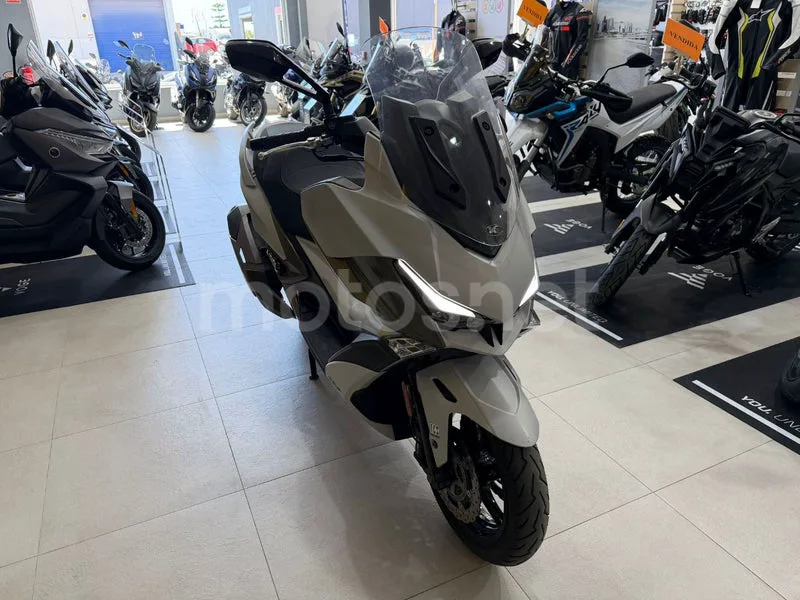 Kymco Xciting VS 400 - Vista 5