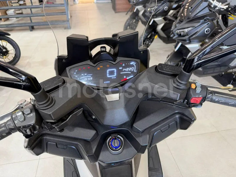 Kymco Xciting VS 400 - Vista 9