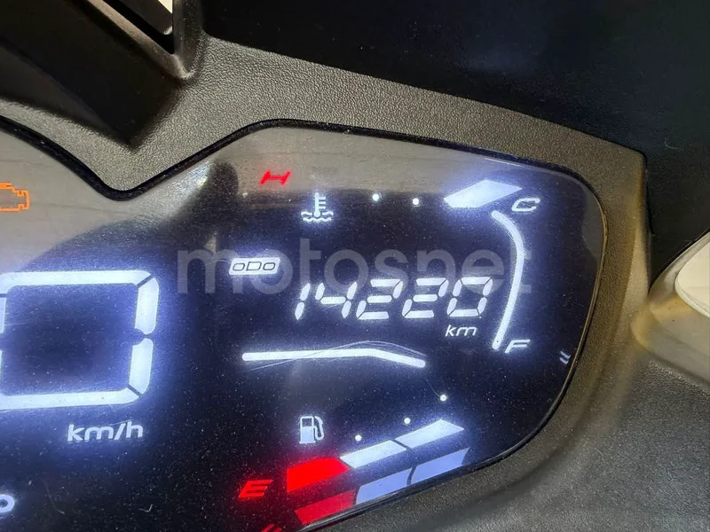 Kymco Xciting VS 400 - Vista 10