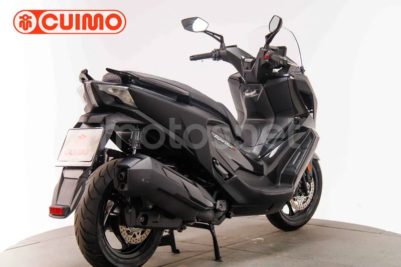 Kymco Super Dink 350 - Vista 4