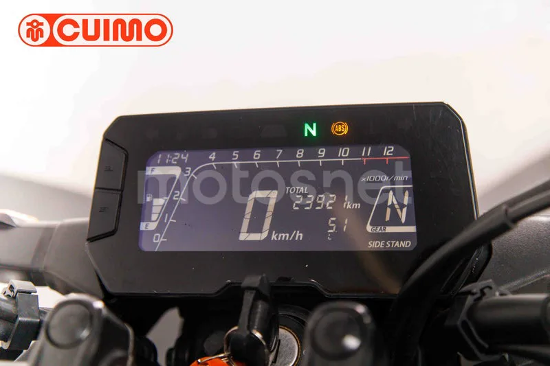 Honda CB125R - Vista 28