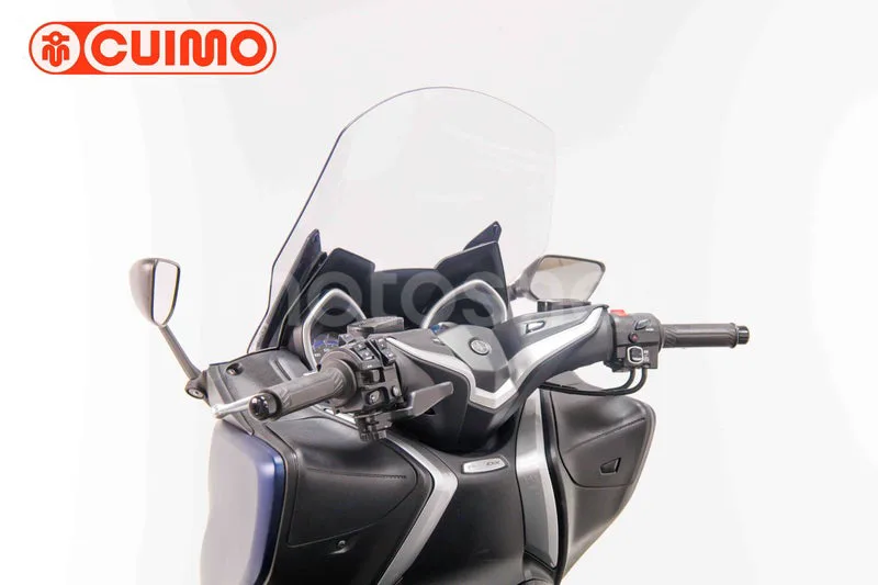Yamaha TMAX - Vista 21