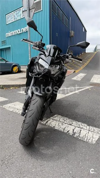 Kawasaki Z900 - Vista 5