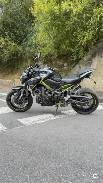 Kawasaki Z900 - Vista 6