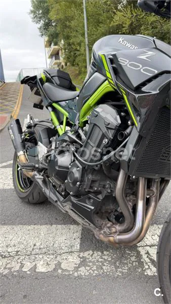 Kawasaki Z900 - Vista 8