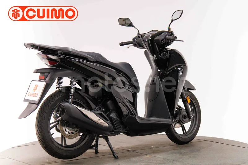 Honda SH125i - Vista 5