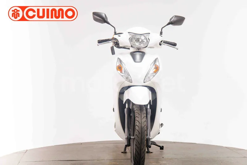 Honda Vision 110 - Vista 16