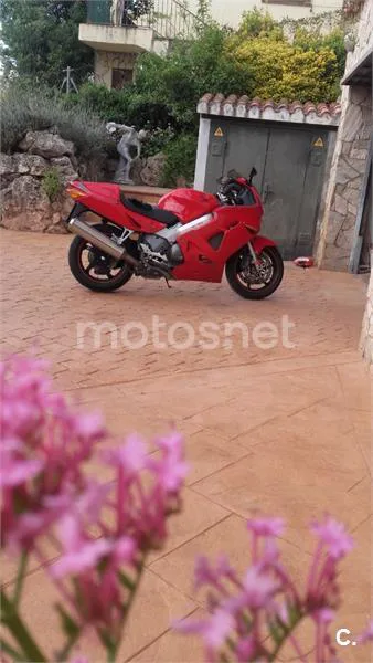 Honda VFR800F - Vista 5