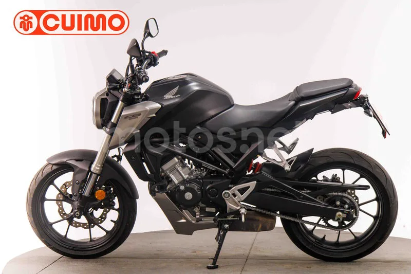 Honda CB125R - Vista 8