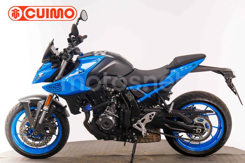 Suzuki GSX-8S - Vista 8
