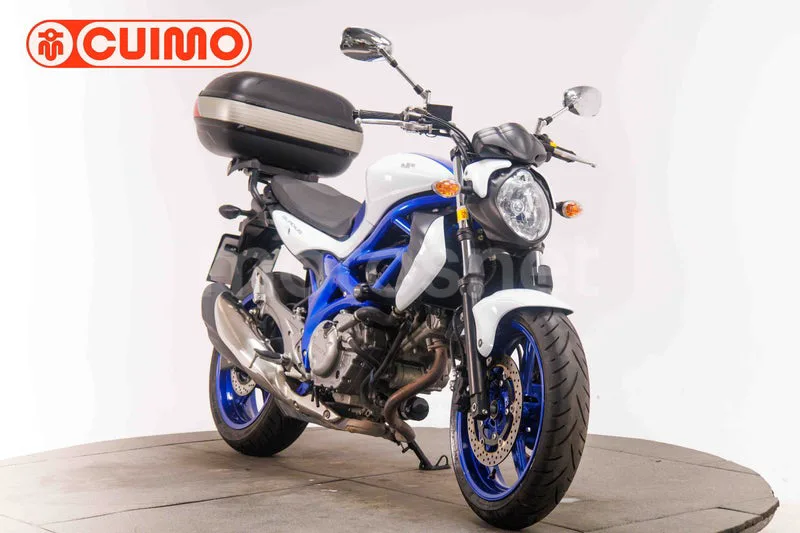 Suzuki Gladius 650 4599 € 2012 Valencia - 2