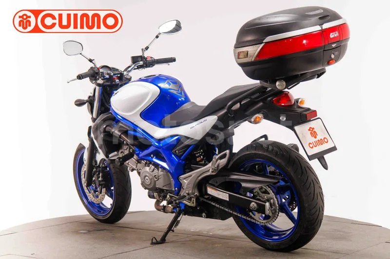 Suzuki Gladius 650 - Vista 11
