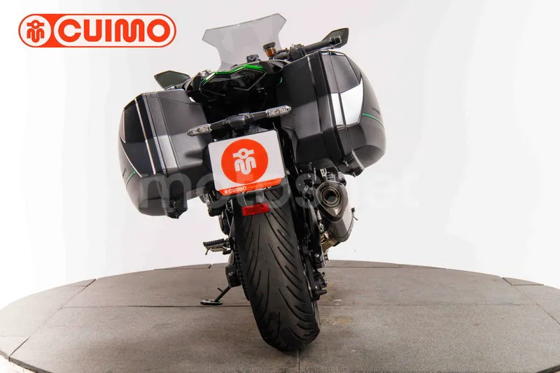 Kawasaki Ninja 1000SX - Vista 5