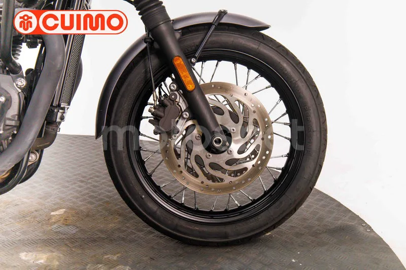 Triumph Bonneville T120 - Vista 18