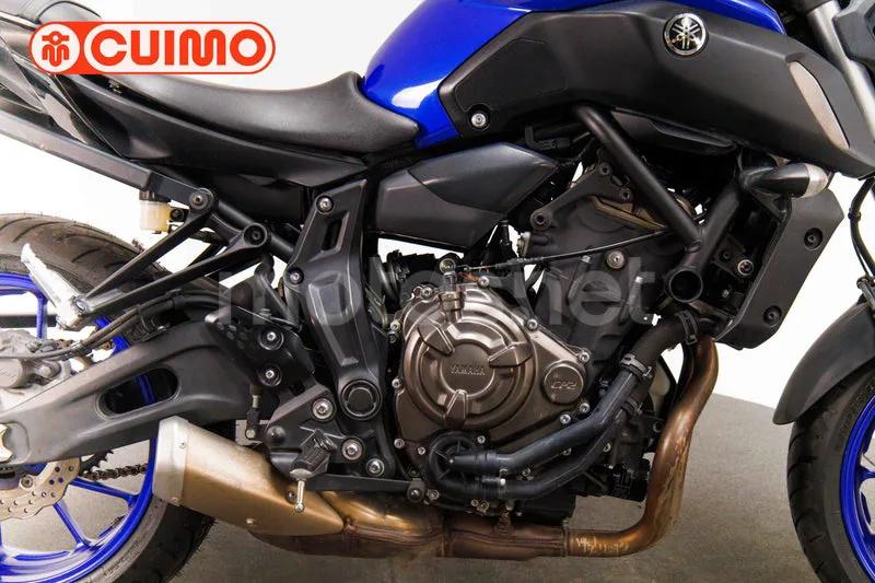 Yamaha MT-07 - Vista 15