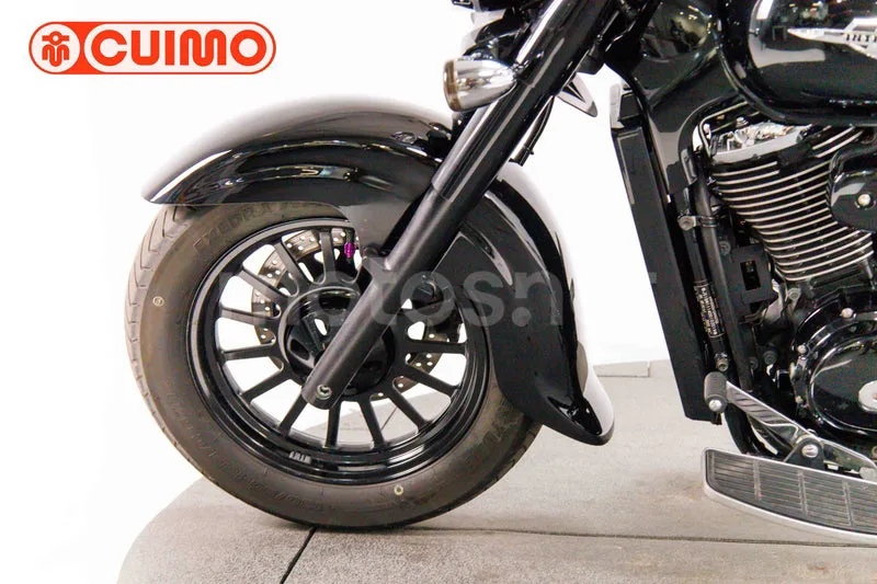 Suzuki Intruder C800 - Vista 20