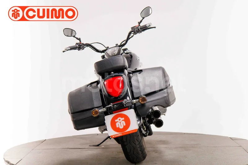 Suzuki Intruder C800 - Vista 5