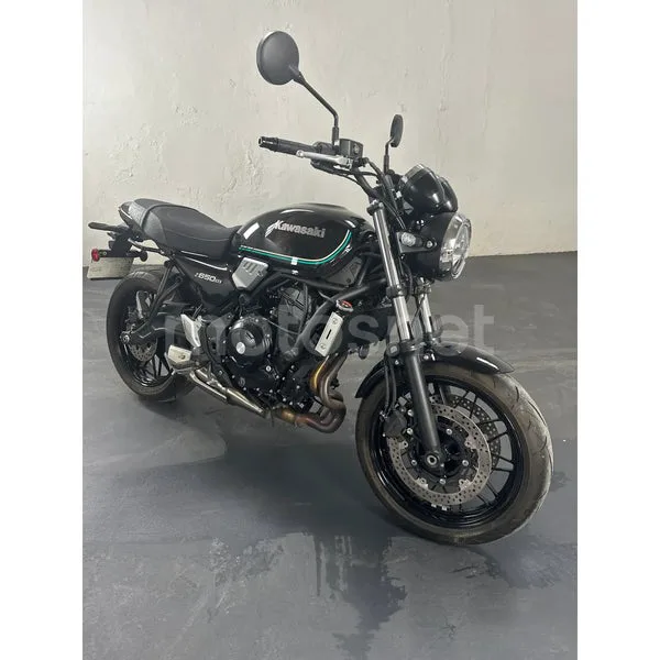 Kawasaki Z650 - Vista 3