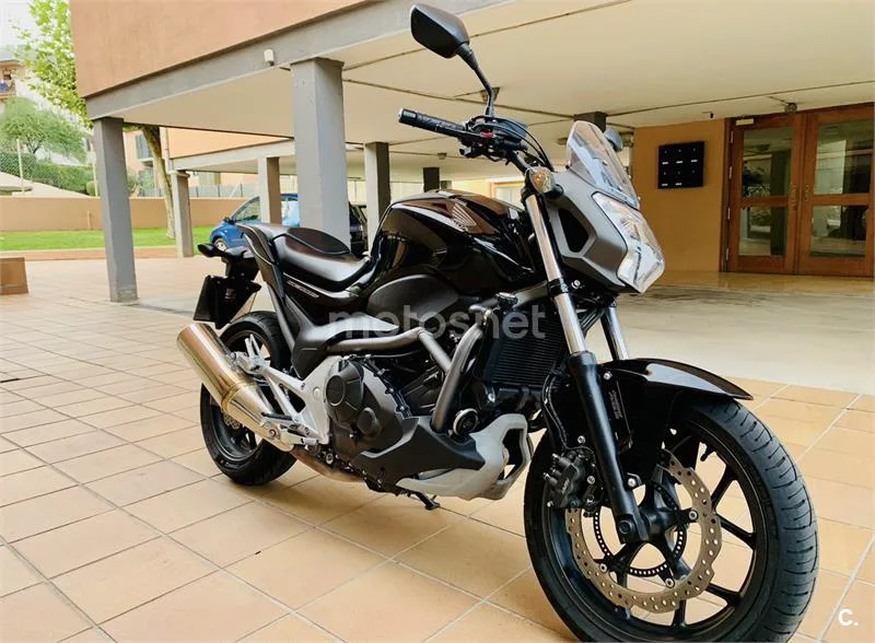 Honda NC700S - Vista 6