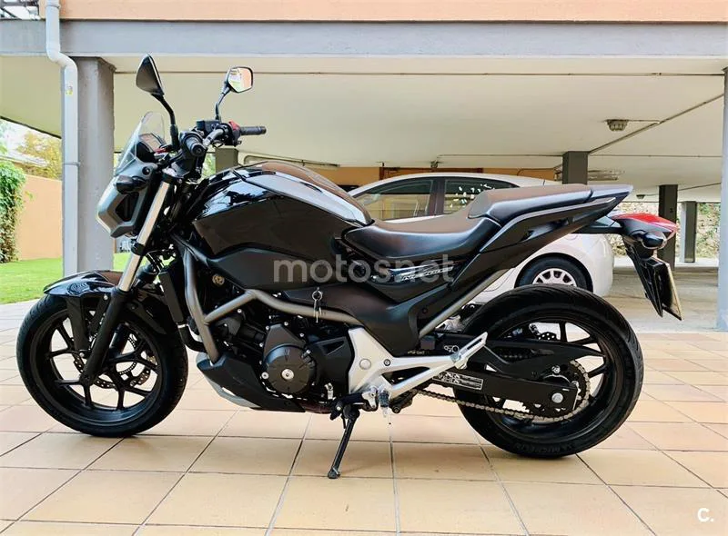 Honda NC700S - Vista 9