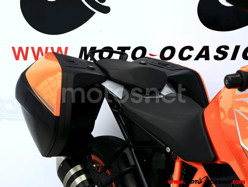 KTM 1290 Super Duke GT - Vista 11