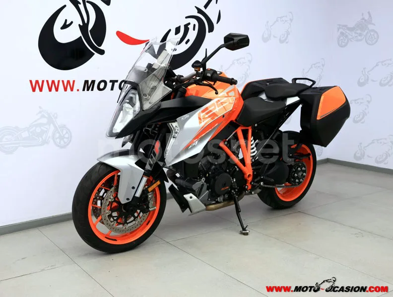 KTM 1290 Super Duke GT - Vista 8