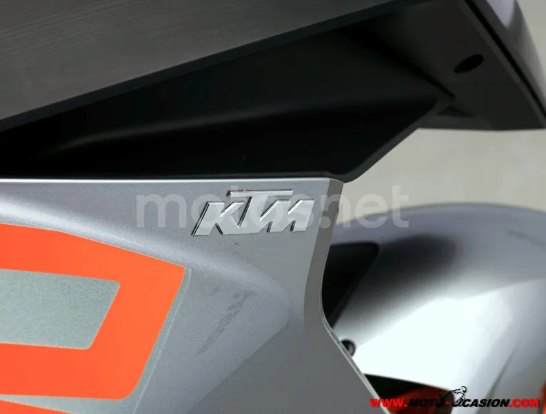 KTM 1290 Super Duke GT - Vista 9