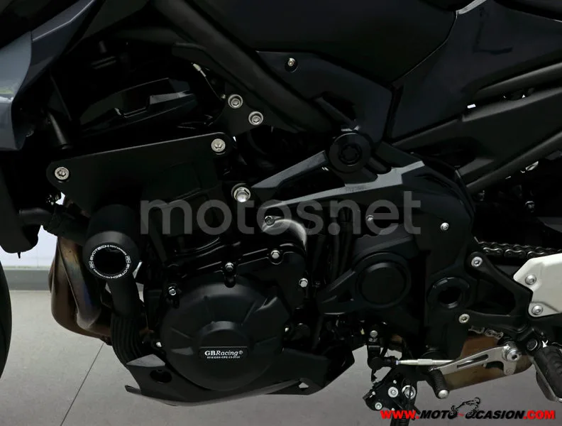 Kawasaki Z900 - Vista 10