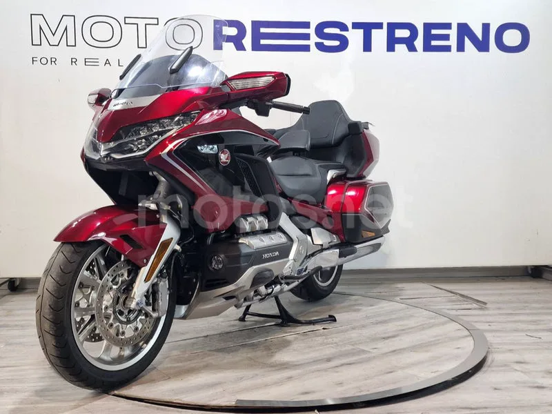 Honda GL1800 Gold Wing 25.995 € 2018 Alicante - 1