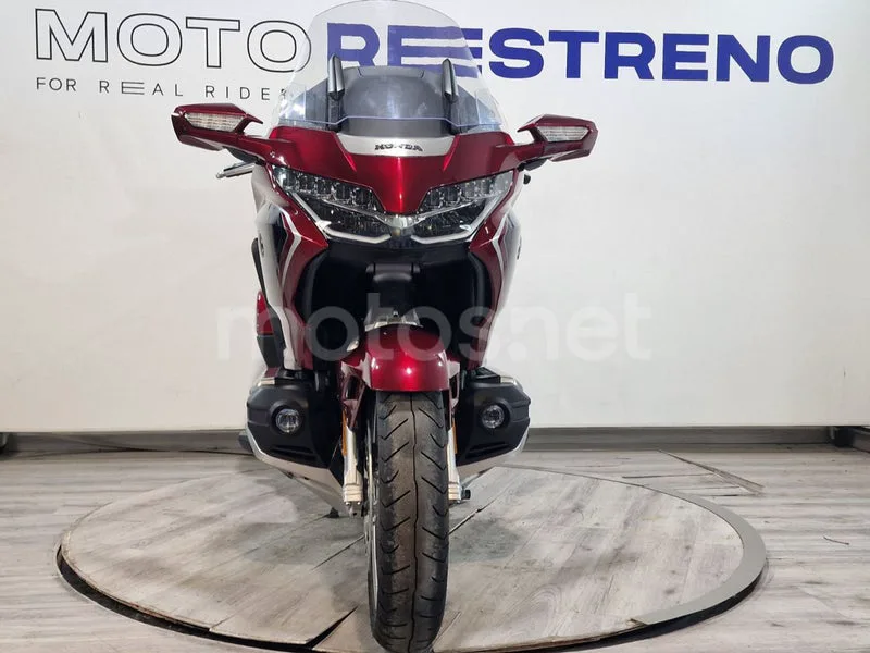 Honda GL1800 Gold Wing - Vista 4