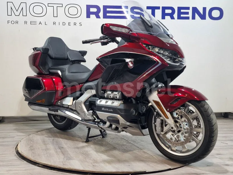 Honda GL1800 Gold Wing - Vista 5
