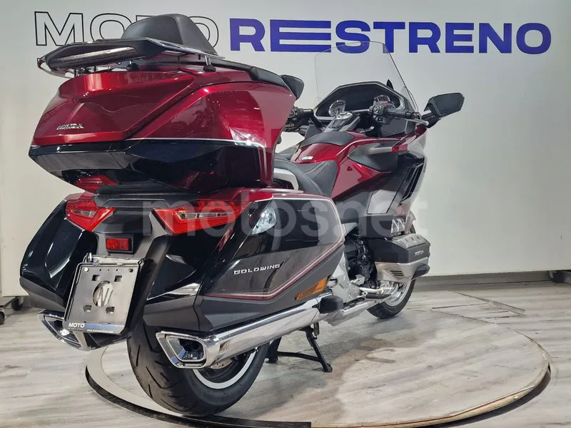 Honda GL1800 Gold Wing - Vista 7