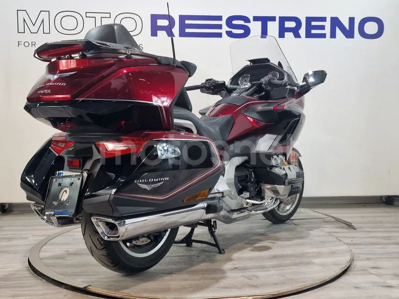 Honda GL1800 Gold Wing - Vista 7