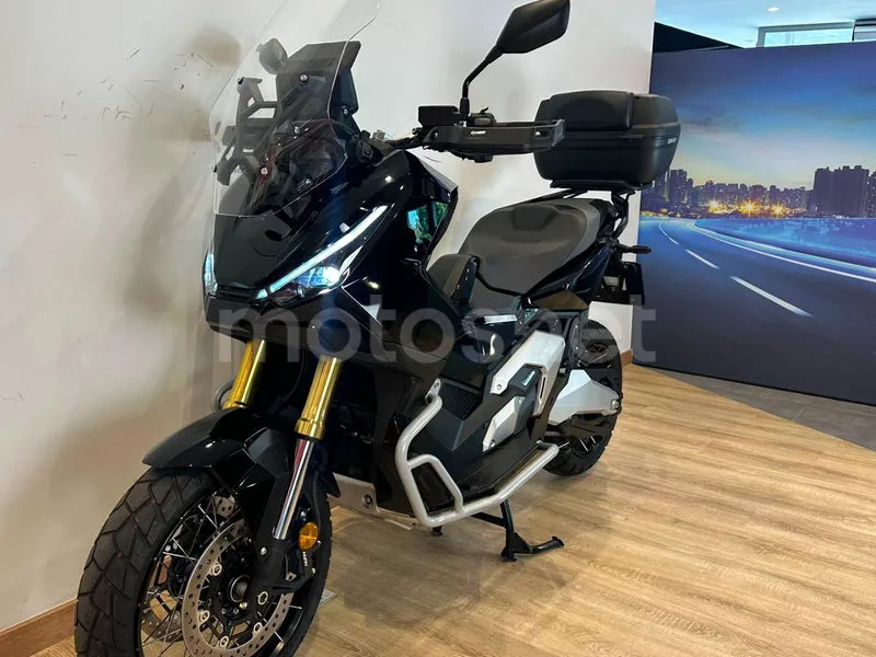 Honda X-ADV - Vista 4