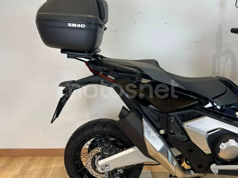 Honda X-ADV - Vista 6