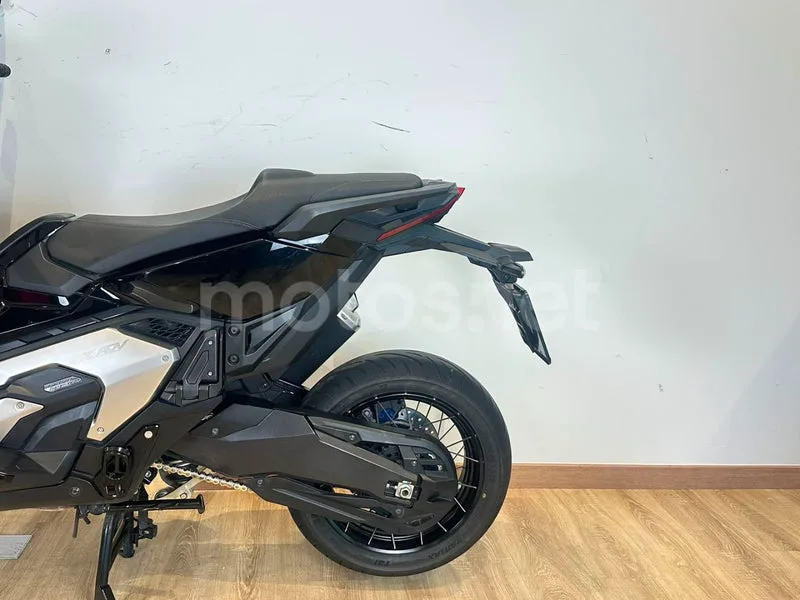 Honda X-ADV - Vista 3