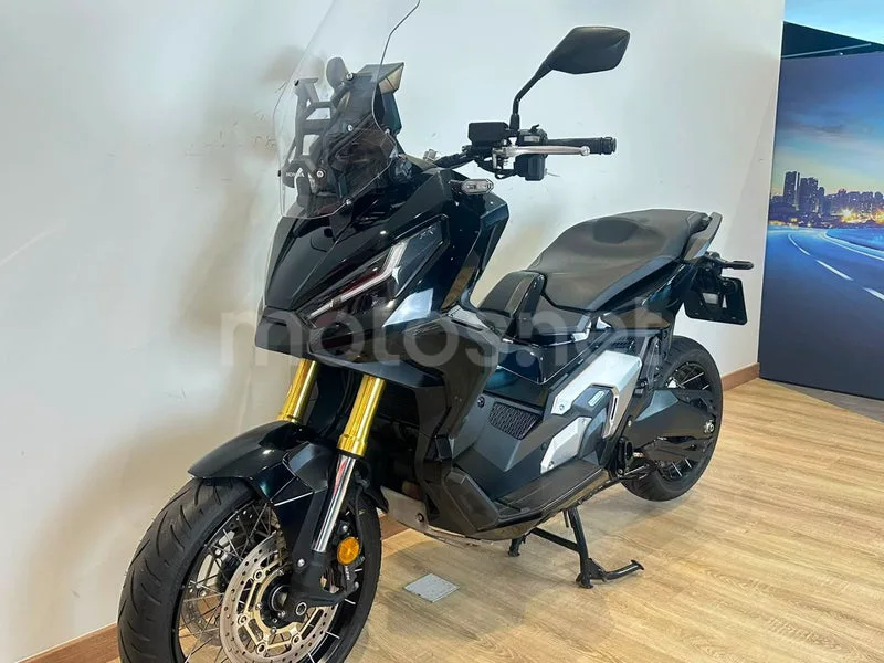 Honda X-ADV - Vista 4