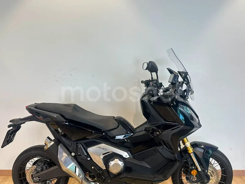 Honda X-ADV - Vista 7